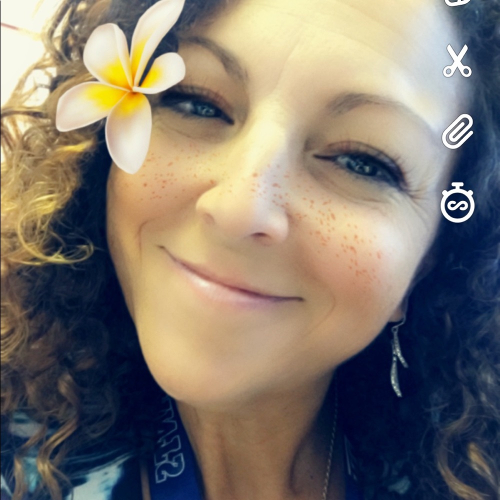 Meet your Posher, Christine
